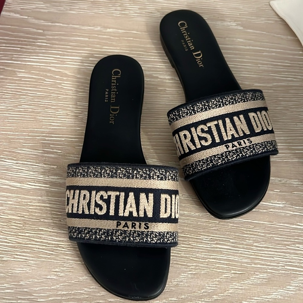 Christian Dior Sandal 100% AUTHENTIC 6.5